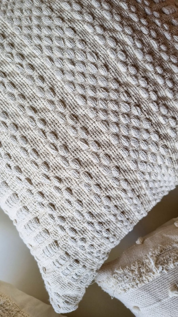 Capa de almofada cru trabalhada artesanal 45×45 150 (1)