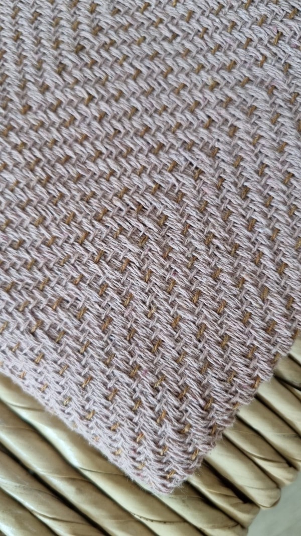 Manta rosa e caramelo pontilhada 1,2×1,8 algodão tecida no tear mineiro (4)