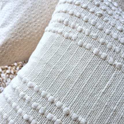 Capa de almofada decorativa cru rústico artesanal 45×45 de algodão