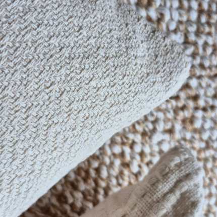 Capa de almofada decorativa cru pérola artesanal 45×45 de algodão