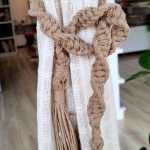 Amarrador de cortina artesanal de macramê bege areia kit com 2 BOHO mãos de minas