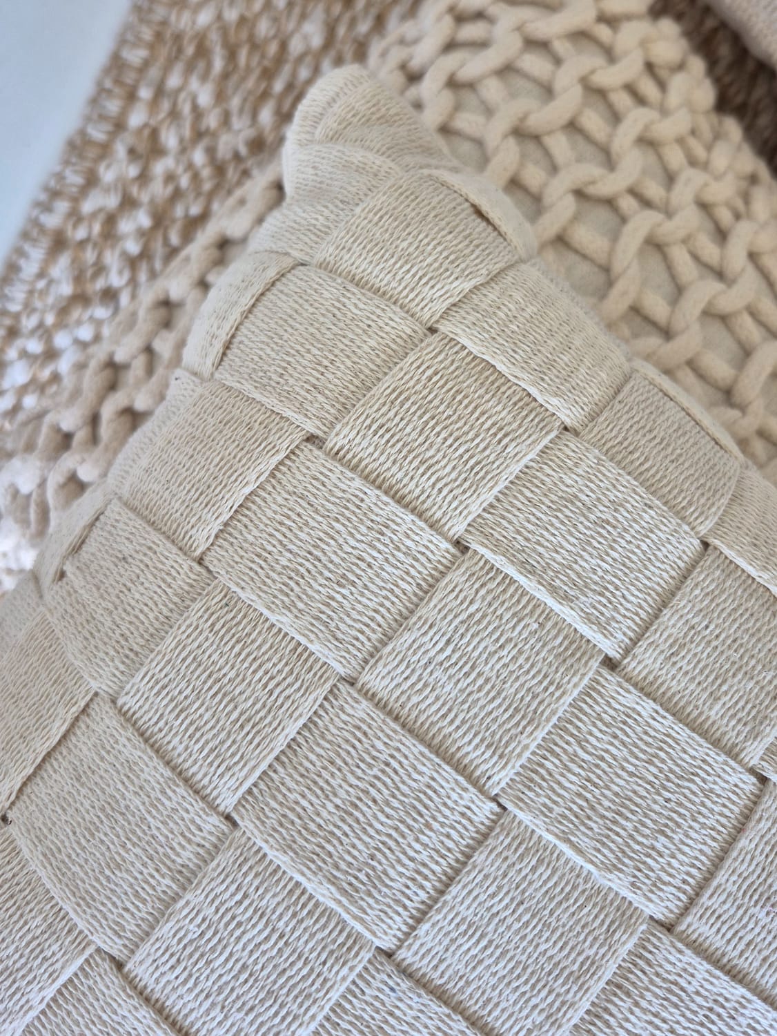 0d96df57-326a-48f4-89d2-2afe8ee83595