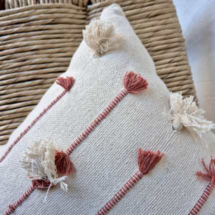 Capa de almofada decorativa terracota goiaba BOHO artesanal 50