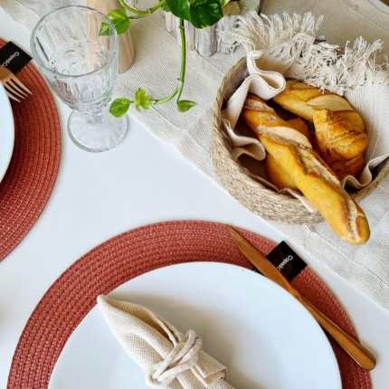 Caminho de mesa 2m cru Boho com tassel artesanal no tear mineiro